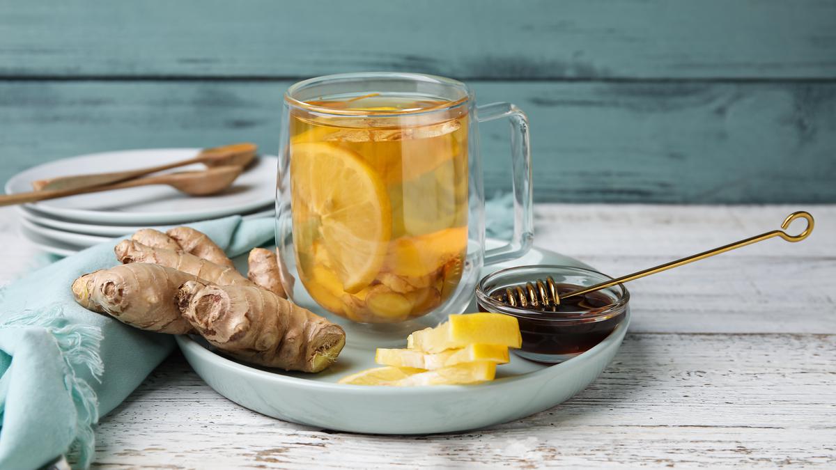 Catat, ini 4 Khasiat Rutin Minum Teh Jahe Campur Lemon