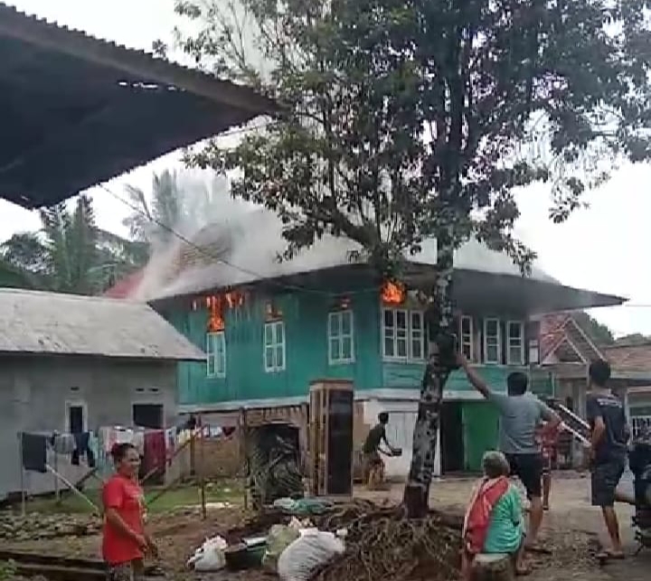 Satu Rumah Warga di Muratara Hangus Terbakar