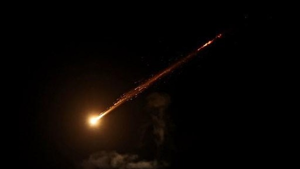 Israel Kembali Menyerang, Langit Zionis Dihujani Rudal Iran