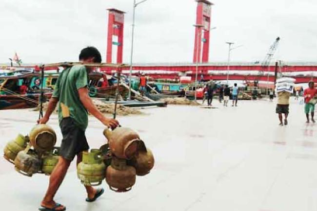 Beli Gas LPG Melon Pakai KTP, Warga Nilai Terlalu Ribet, Mending Beli di Warung, Apalagi Pakai Aplikasi  