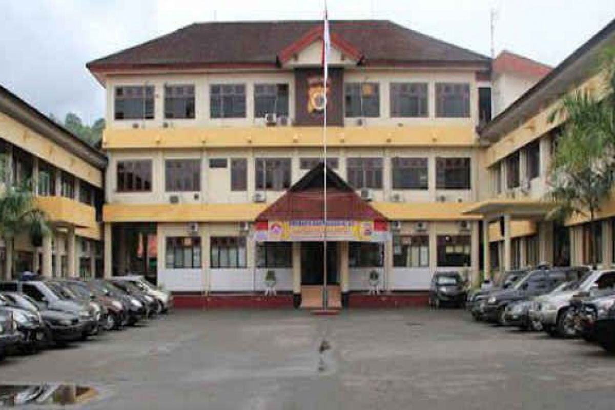 2 Tahun Mantan Camat Buronan Polda Maluku Dalam Kasus Rudapaksa Siswi SMK