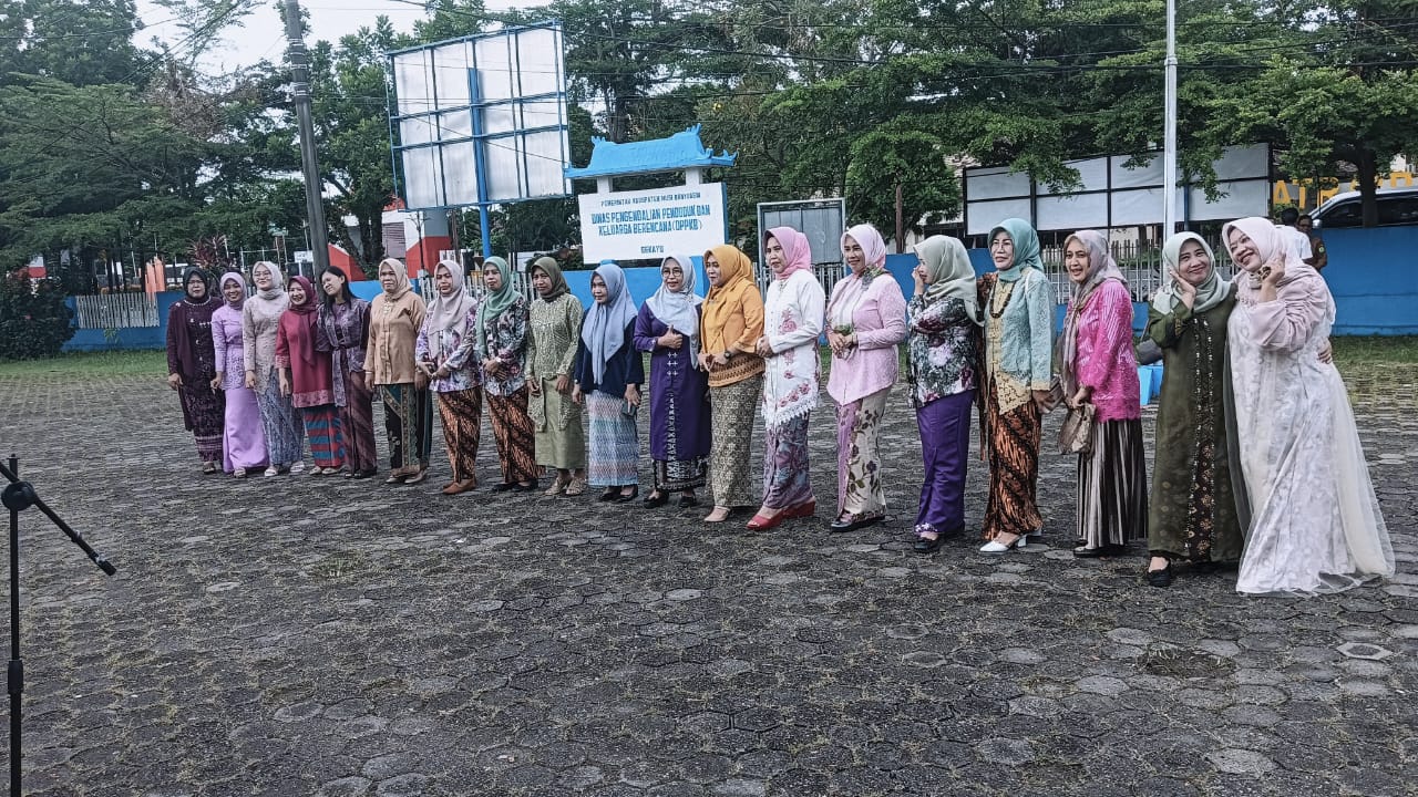 Semarak Hari Kartini, DPPKB Muba Tampilkan Semangat Emansipasi Lewat Balutan Kebaya