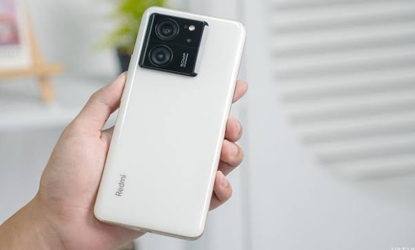 Xiaomi Redmi K60 Ultra Terjun Bebas, Hp Flagship yang Menggiurkan