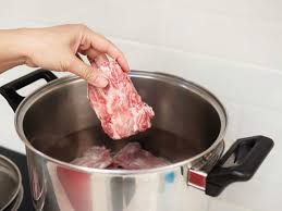 Begini Cara Praktis Merebus Daging Sapi Agar Cepat Empuk, Tanpa Presto!