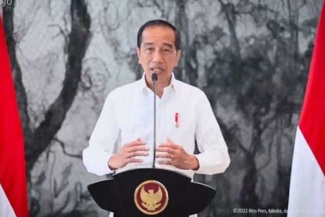 Meski PPKM Dicabut, Presiden Jokowi Ingatkan Tetap Wajib Pakai Masker di Tengah Keramaian dan Ruang Tertutup