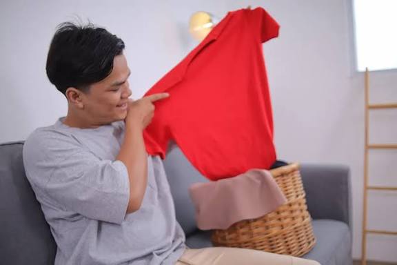 Inilah 5 Tips Mengembalikan Warna Pakaian yang telah Pudar