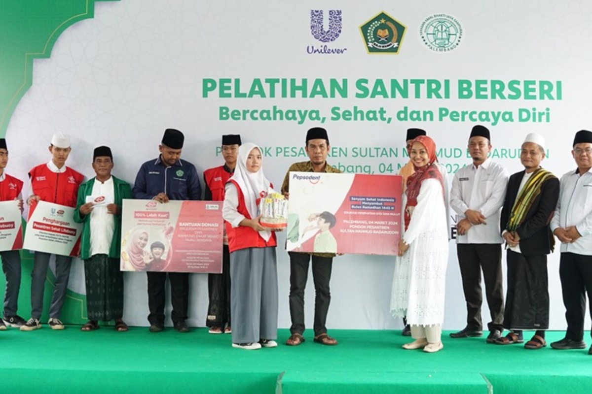 Pepsodent Berikan Pelatihan-Edukasi Kesehatan Gigi dan Mulut Pada Santri Ponpes SMB Palembang