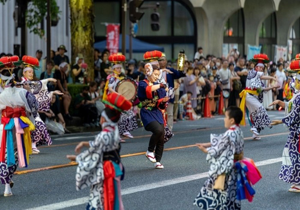 Galaunya Turis China Melancong ke Jepang Imbas dari Travel Warning