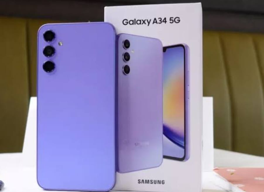 Samsung Galaxy A34 5G Terjun Bebas, Dapatkan HP RAM 8 GB Gesit dengan Promo Terbaik Akhir Tahun 2024!