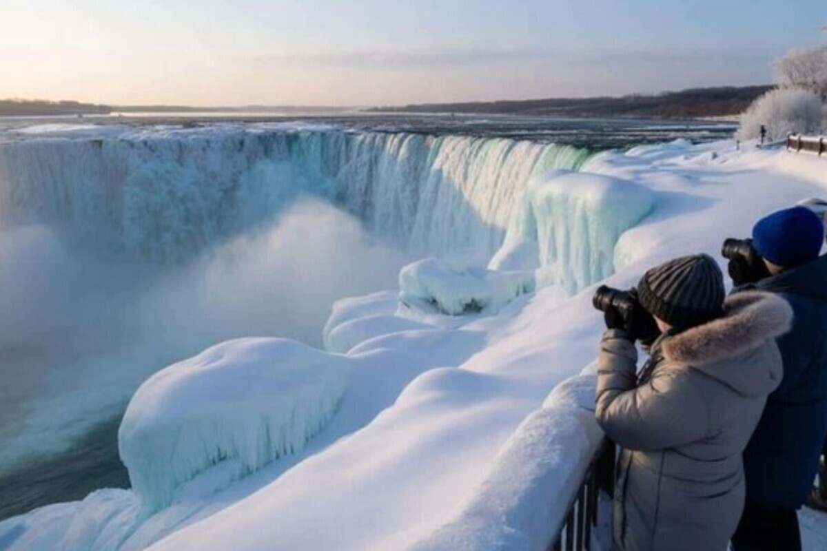 Fenomena Alam, Air Terjun Niagara Membeku