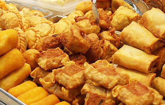 Hindari Keseringan Makan Gorengan, Intip Risiko Kesehatan Ini
