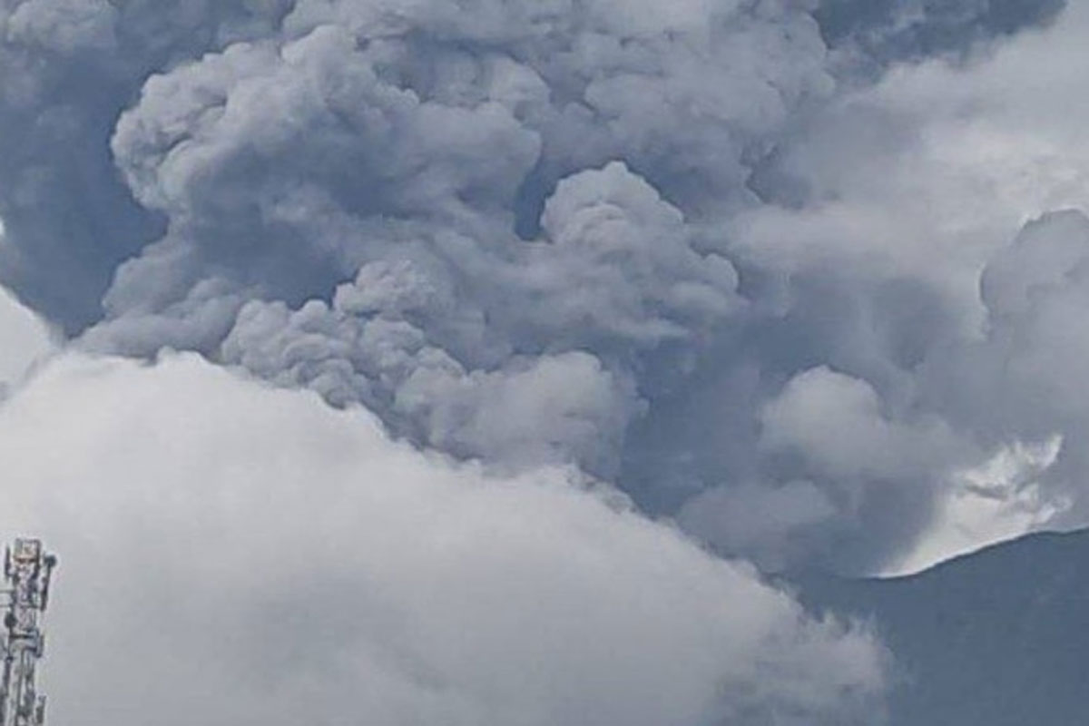 Gunung Marapi Erupsi, 47 Pendaki Terjebak, ini Nama-Nama yang Berhasil Dievakuasi