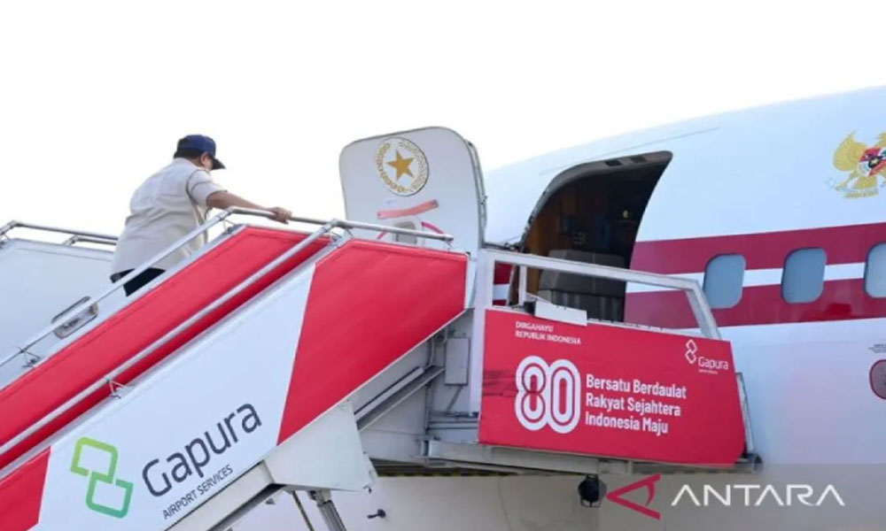 Pastikan Penanganan Korban Banjir Tertangani Baik, Prabowo Terbang ke Sumatera