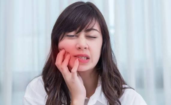 Begini Cara Ampuh Meredakan Sakit Gigi di Rumah 