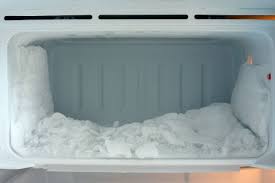 Simak! ini 4 Penyebab Bunga Es Numpuk di Freezer dan Cara Mencegahnya