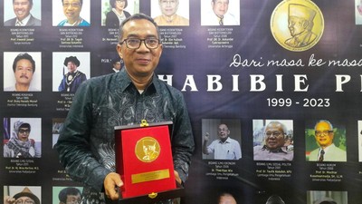 Mendikti Saintek Direshuffle, Prabowo Tunjuk Dosen ITB Penggantinya