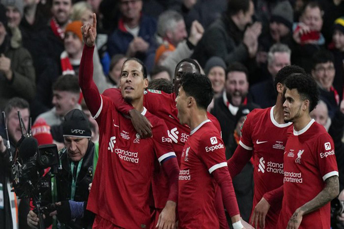 Liverpool Juara Liga Inggris 2023/2024 usai Taklukkan Chelsea