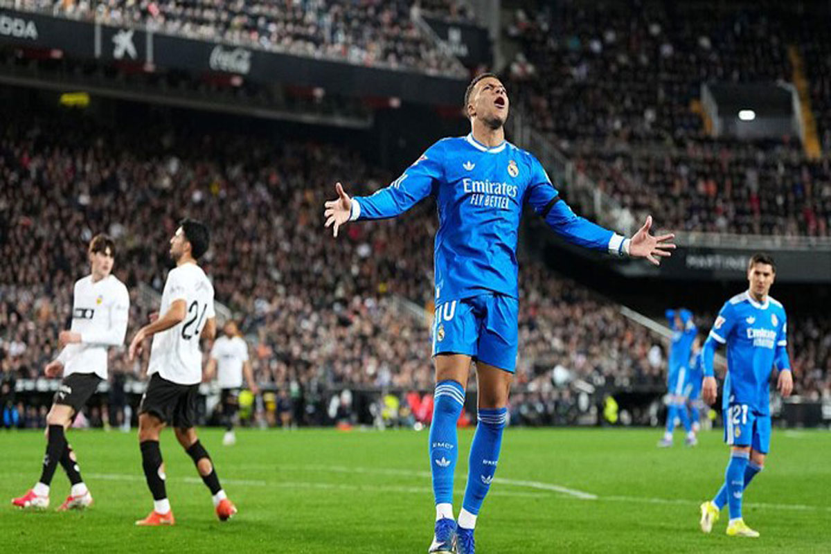 Menang Atas Valencia 2-0, Real Madrid Tempel Barcelona di Puncak Klasemen LaLiga
