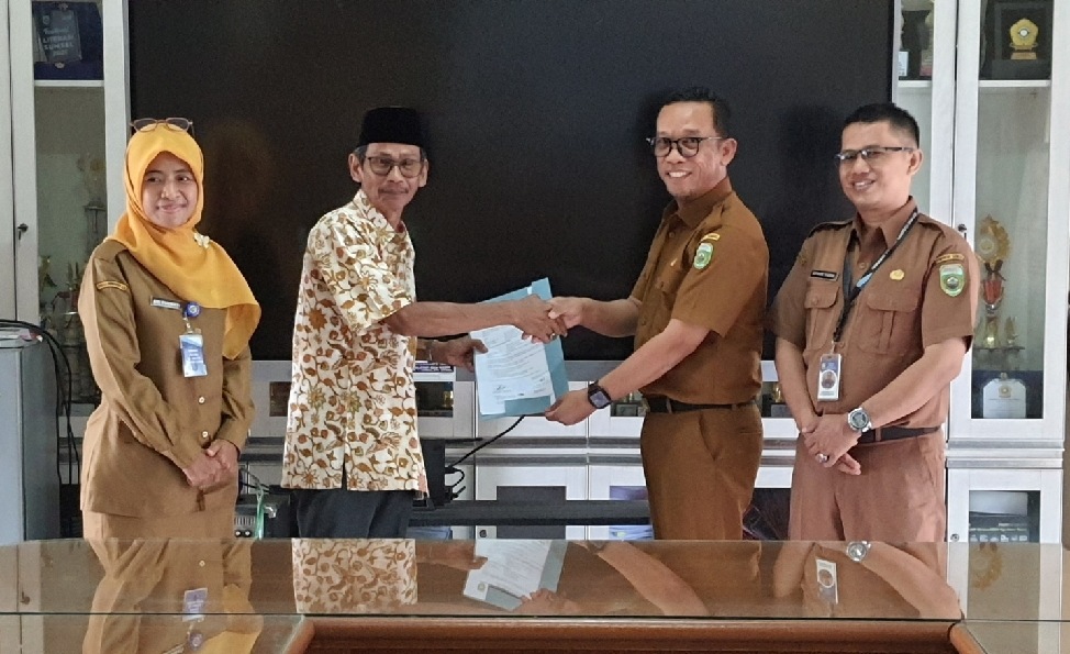 Serah Terima Jabatan Kepala SMAN 1 Indralaya  Utara Ogan Illr , Thohir Hamidi-Hapiyuddin