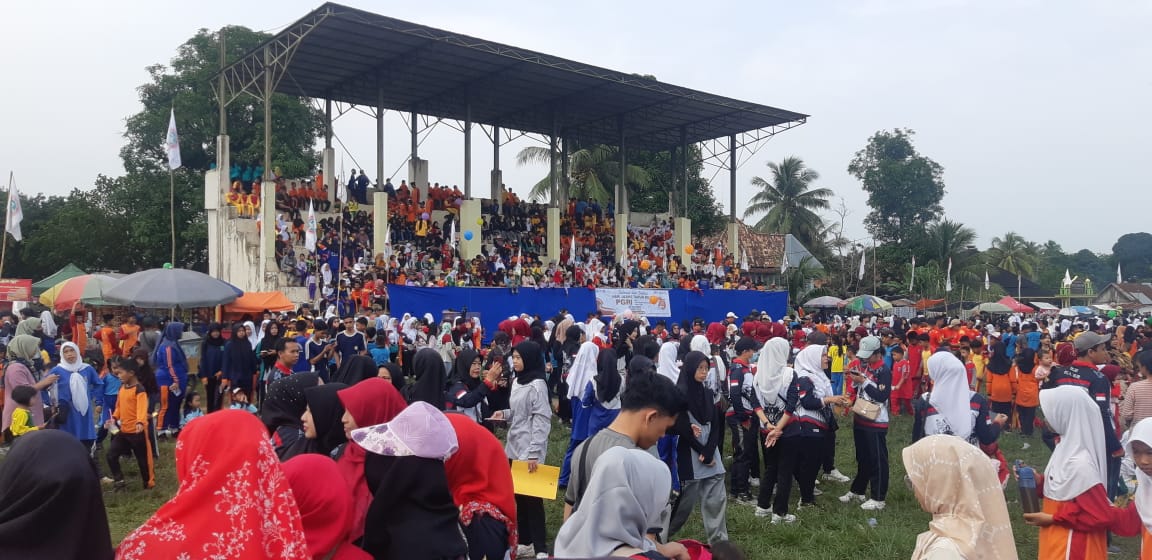 Polsek Tanjung Raja Berikan Pengamanan  Jalan Santai  HUT ke 79 PGRI