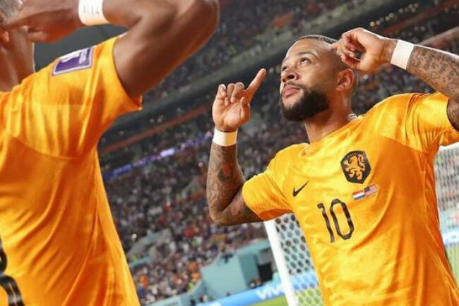 Babak Pertama: Belanda vs Amerika Serikat 2-0, Berkat Gol Nyaris Kembar Memphis Depay dan Daley Blind