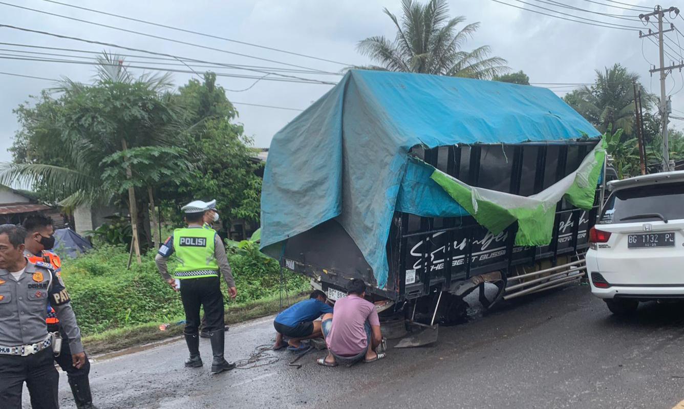 Khawatir  Macet Ada Truk Rusak, Satlantas-Dishub Ogan Ilir Atur Lalu Lintas