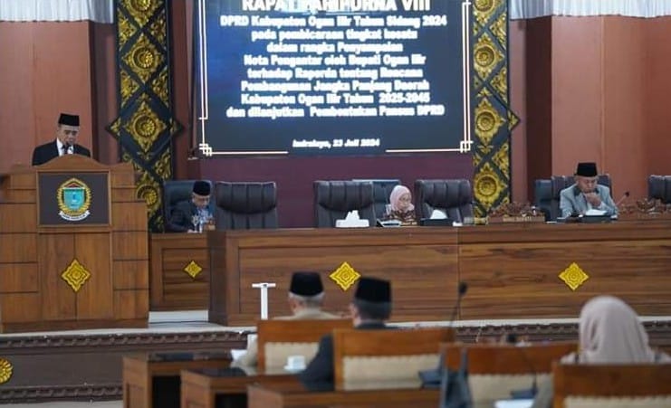 Rapat Paripurna VIII, Sampaikan Nota Pengantar Bupati Terhadap Raperda RPJP