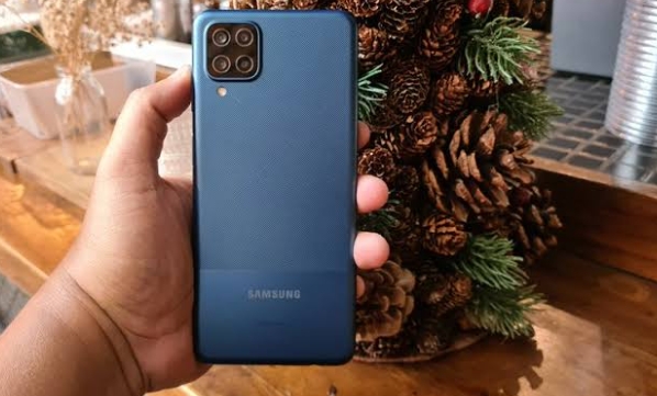 Samsung Galaxy A12, Smartphone Entry Level yang Punya Spesifikasi Mumpuni untuk Sehari-hari 