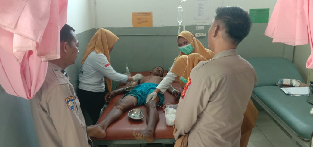 Pegawai Tenda Tersengat Listrik, Personel Polsek Tanjung Batu Datangi TKP