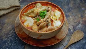 Begini Tips Aman Makan Seblak, Kurangi Rawit Agar Perut Tak Sembelit