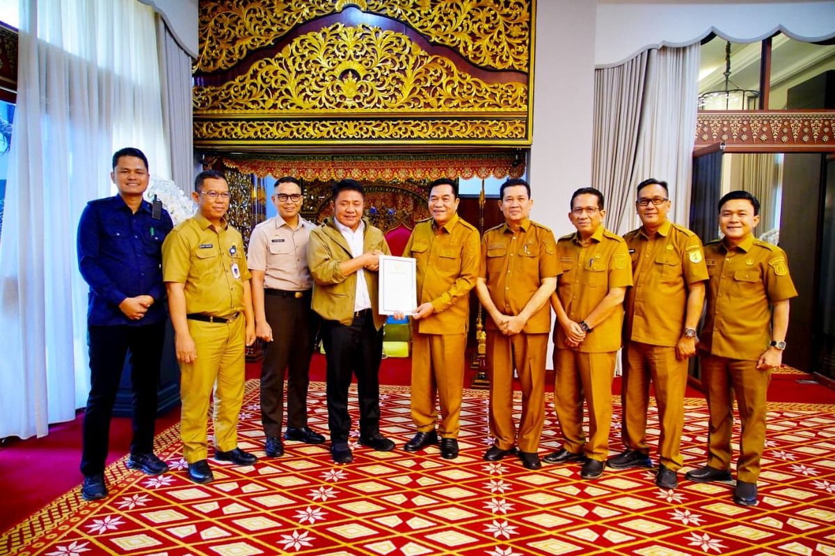 Bupati Muba Paparkan Usulan Program BKBK di Hadapan Gubernur Sumsel