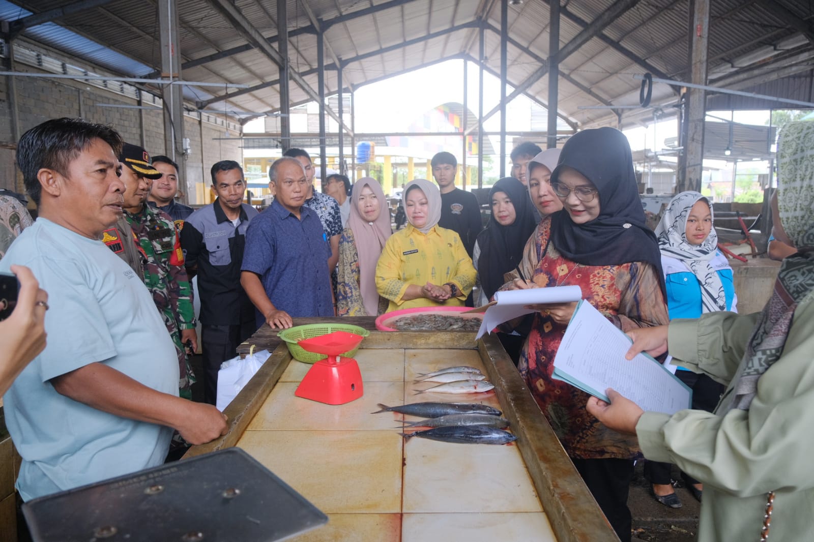 Pastikan Harga Sembako Jelang Lebaran Idulfitri, Disdagperin Sidak Pasar Tradisional