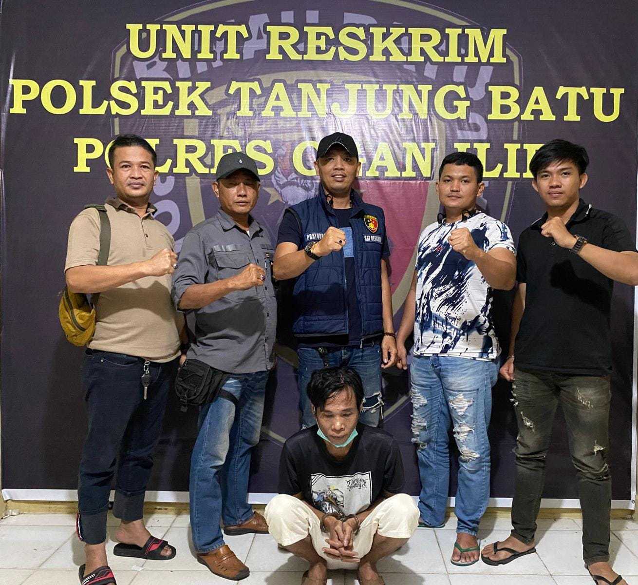 Tim Rimau Polsek Tanjung Batu Tangkap Pelaku Judi Togel Online di Desa Ketiau