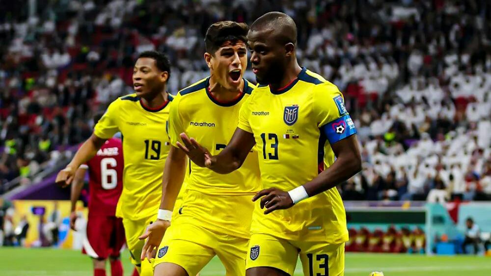Sementara Qatar Tuan Rumah Piala Dunia 2022 Tertinggal 2-0 Lewat Gol Penalti Striker Ekuador Enner Valencia 
