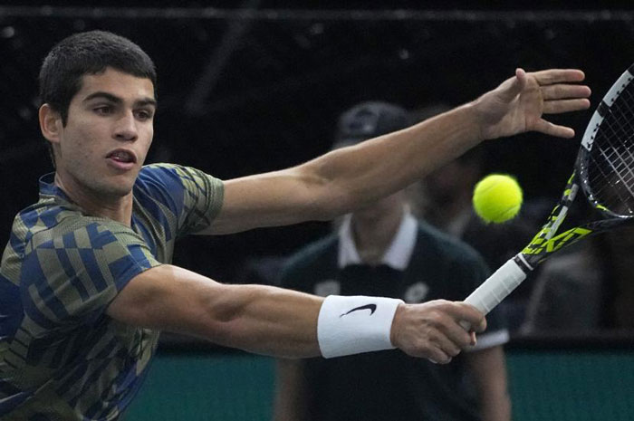 Singkirkan Daniil Medvedev di Semifinal Wimbledon 2023, Alcaroz Tantang Novak Djokovic 