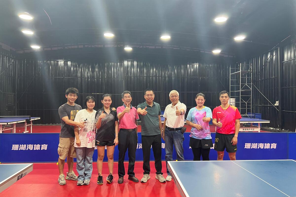 Road Show Berlanjut, Queen Petenis Meja Pelatnas Sambangi Klub Tenis Meja Asal Fan Zhendong