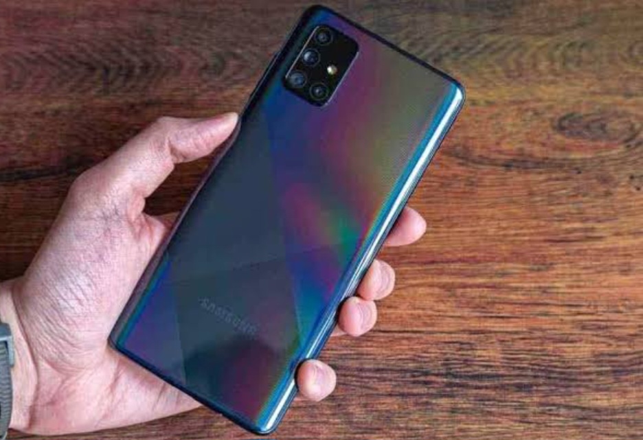 Samsung Galaxy A71, Rekomendasi HP Rp2 Jutaan yang Punya Kamera Terbaik 64 MP