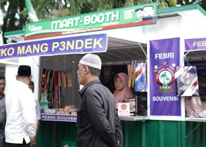 Ada Marth-Booth di Lokasi Masjid Agung Palembang