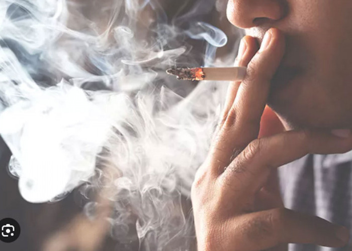 Buka Puasa Langsung Merokok, ini Dampaknya Bagi Kesehatan