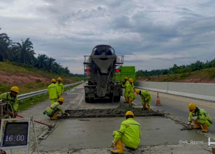 Libur Nataru Lancar, Hutama Karya Siapkan Strategi dan Perbaikan Jalan Tol