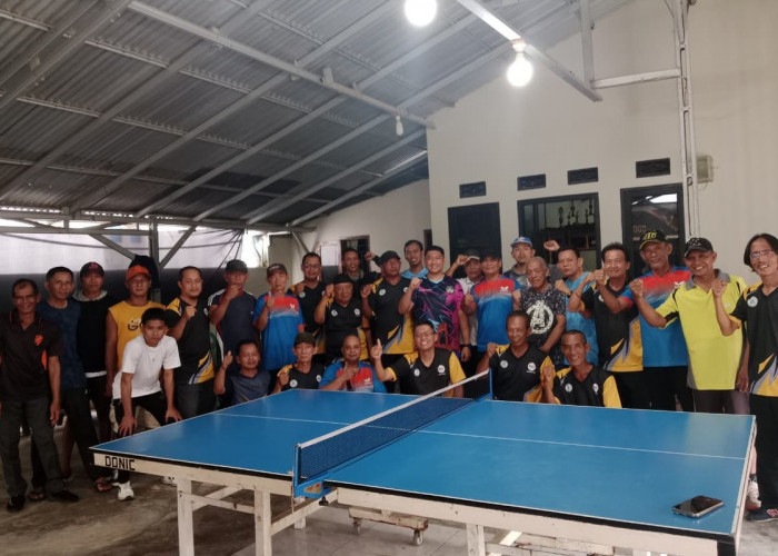 18 Ganda Tenis Meja Ikuti Turnamen Mini Sepakat Cup 2025