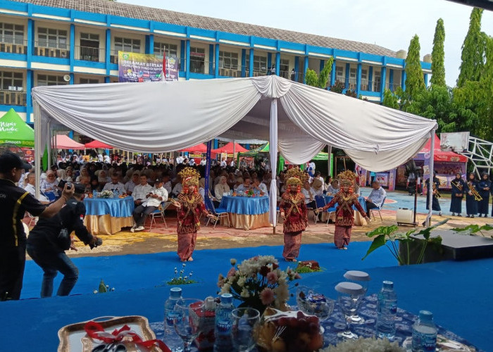 Kadisdik Sumsel Buka Ajang  Kreasi dan Aksi  Sega 1 di SMKN 3 Palembang