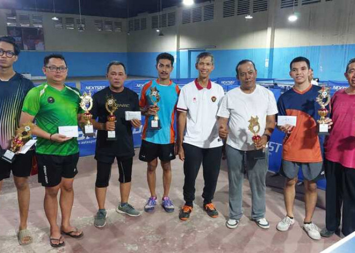 Filda/Harnogama Juara Silaturahmi Tenis Meja PTM Pakjo Cup 2023