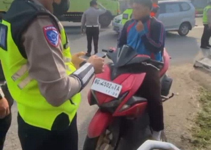 Satlantas Polres Ogan Ilir Terapkan Tilang Elektronik ETLE Handheld untuk Ketertiban Lalin