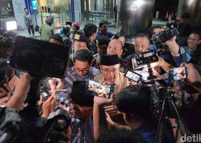 Diperiksa Penyidik KPK 8 Jam, Mantan Menag Irit Bicara