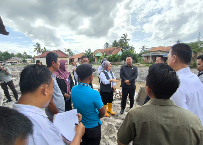 Komisi III DPRD Kota Prabumulih Tinjau Inspeksi Mendadak Guna Menormalisasi Sungai Kelekar