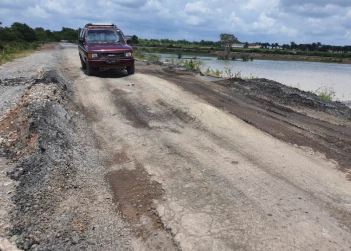 Dulu Mulus, Kini Jalan Rusak Parah , Akibat Proyek Pengerjaan jalan Tol