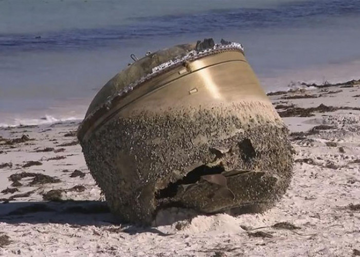 Benda Asing Terdampar di Pantai Australia, Kepolisian Langsung Keluarkan Himbauan