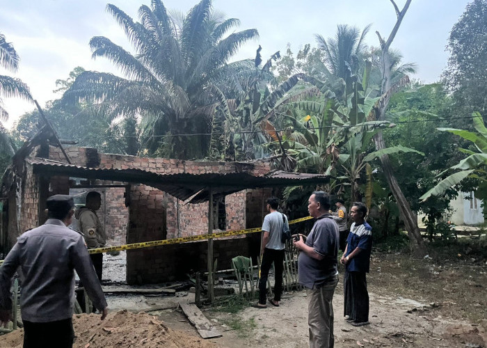 Menjelang Lebaran, Rumah Warga di Rantau Panjang Ogan Ilir Hangus Terbakar