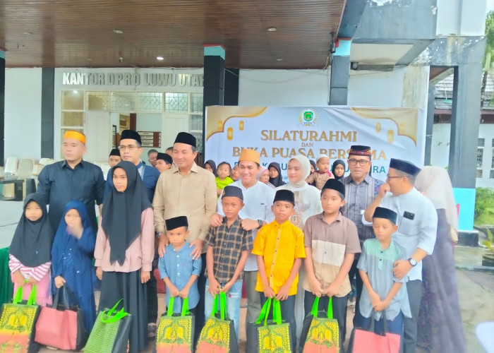 Bukber dengan Anak Yatim, Ketua DPRD-Bupati Luwu Utara Bagikan Sembako